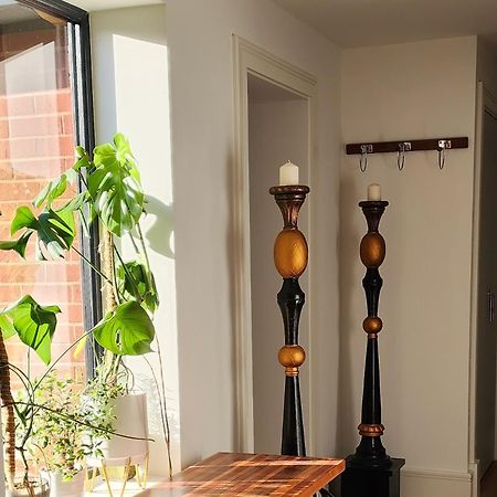 La Casa Rosa Cheltenham - Free Parking Close To Racecourse 外观 照片